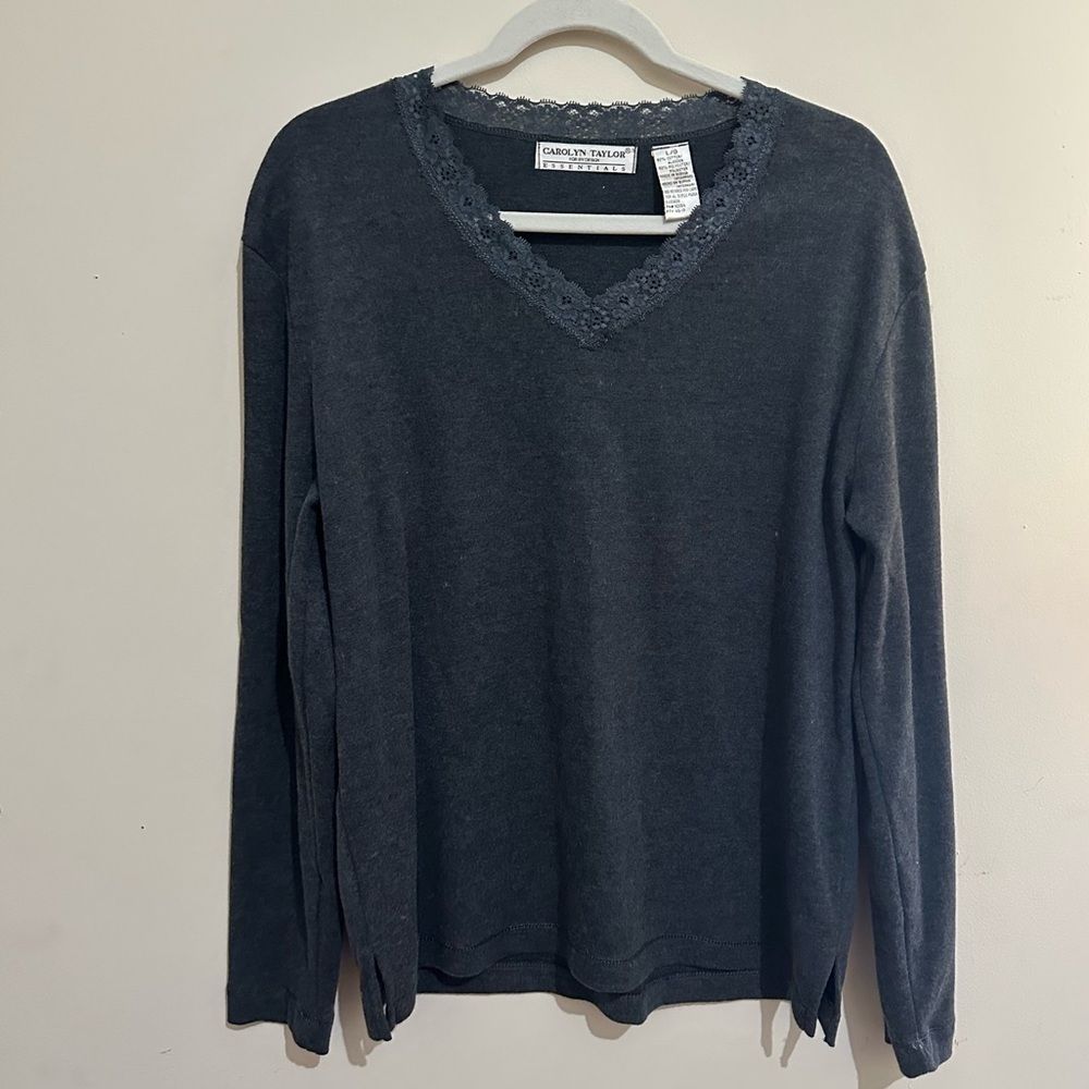 Carolyn Taylor Essentials Large Gray Lace V Neck Long Sleeve Blouse